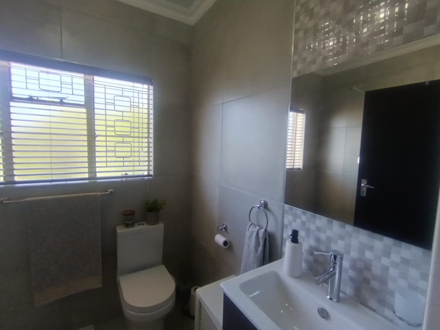 4 Bedroom Property for Sale in Hillcrest Northern Cape